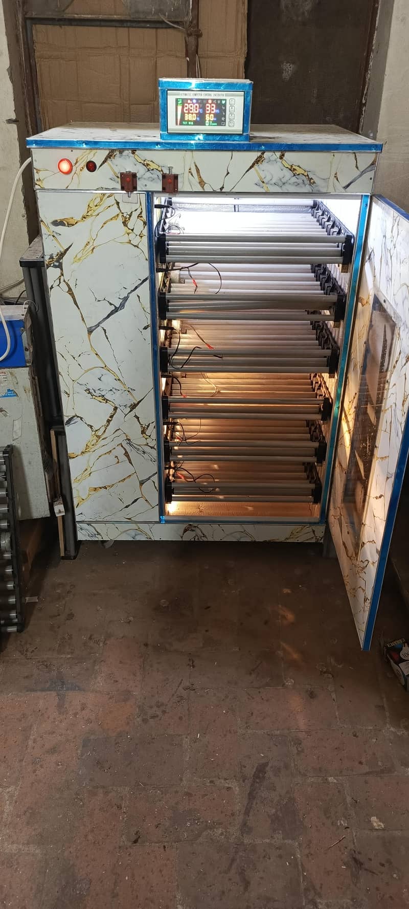 incubator and brooder fully automatic 6