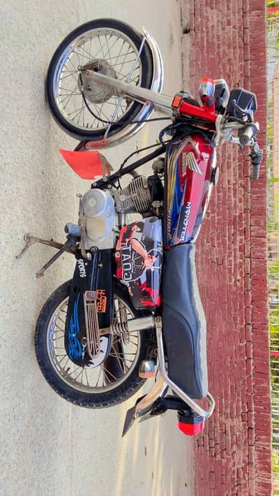 Honda 125-19 Model lush condition documents complete biometric mily gi