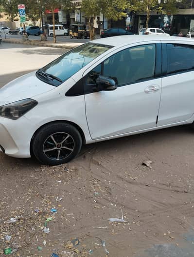 Toyota vitz F 1.0 2015/2019