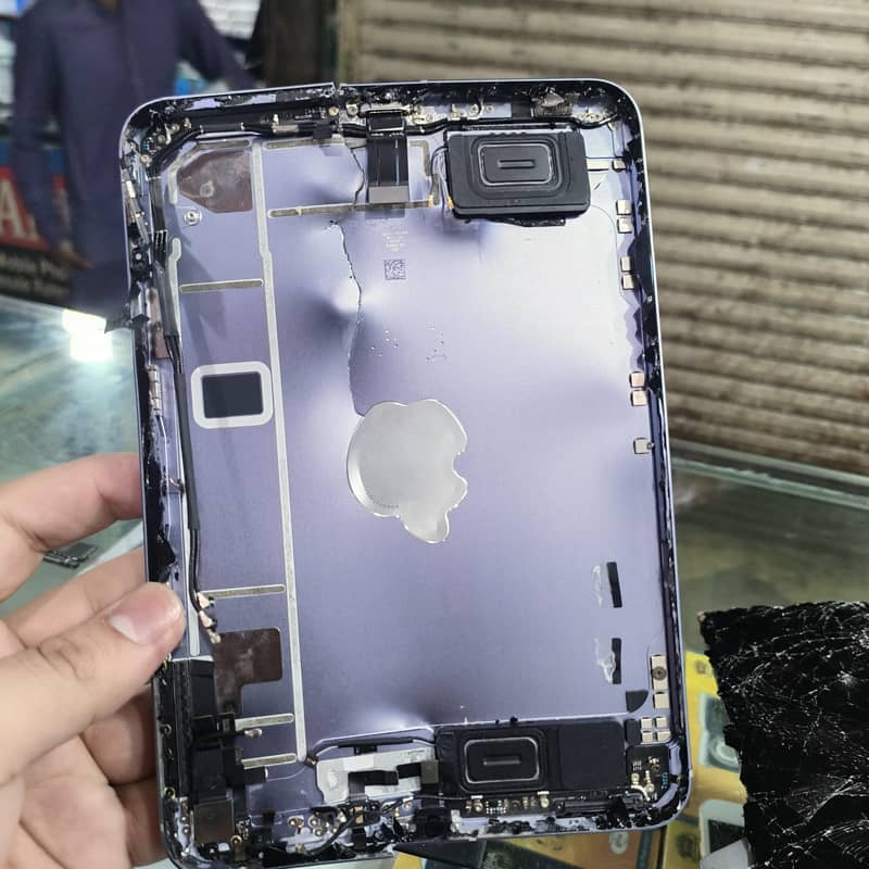 ipad mini 6 broken 3