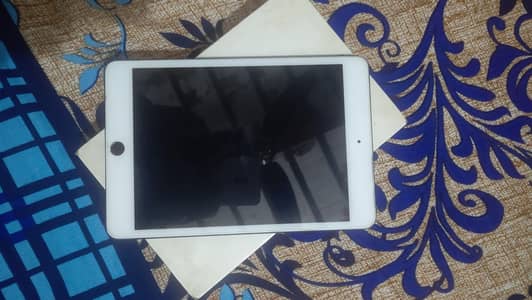 ipad mini 5 urgent sale with box