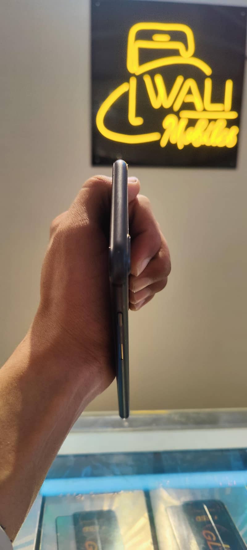 IPHONE 8PLUS sim working 4