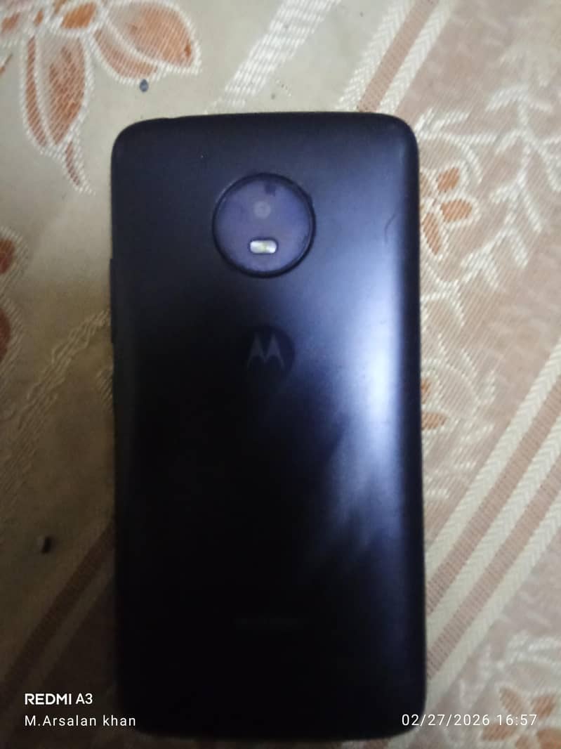 Motorola E4 1