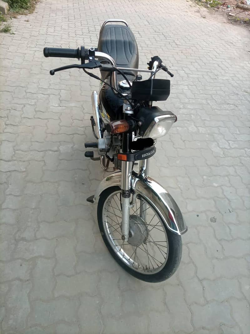 CD70 2023/22 MODEL 3