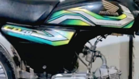 Cd 70 original fuel tank and tape 2023 model black colour 100% orignal