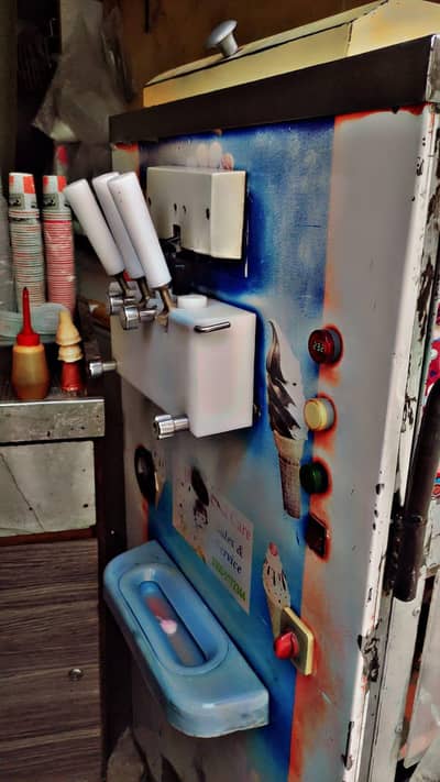 ICE cream machine