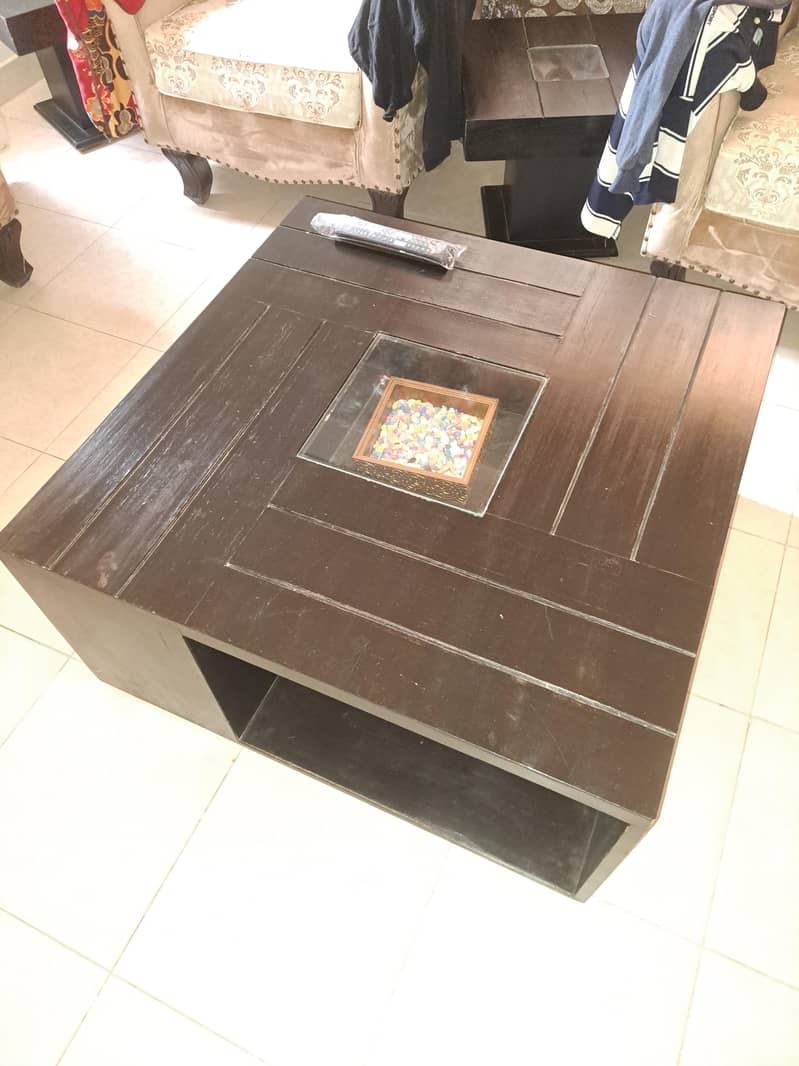 centre table with two side tables 1