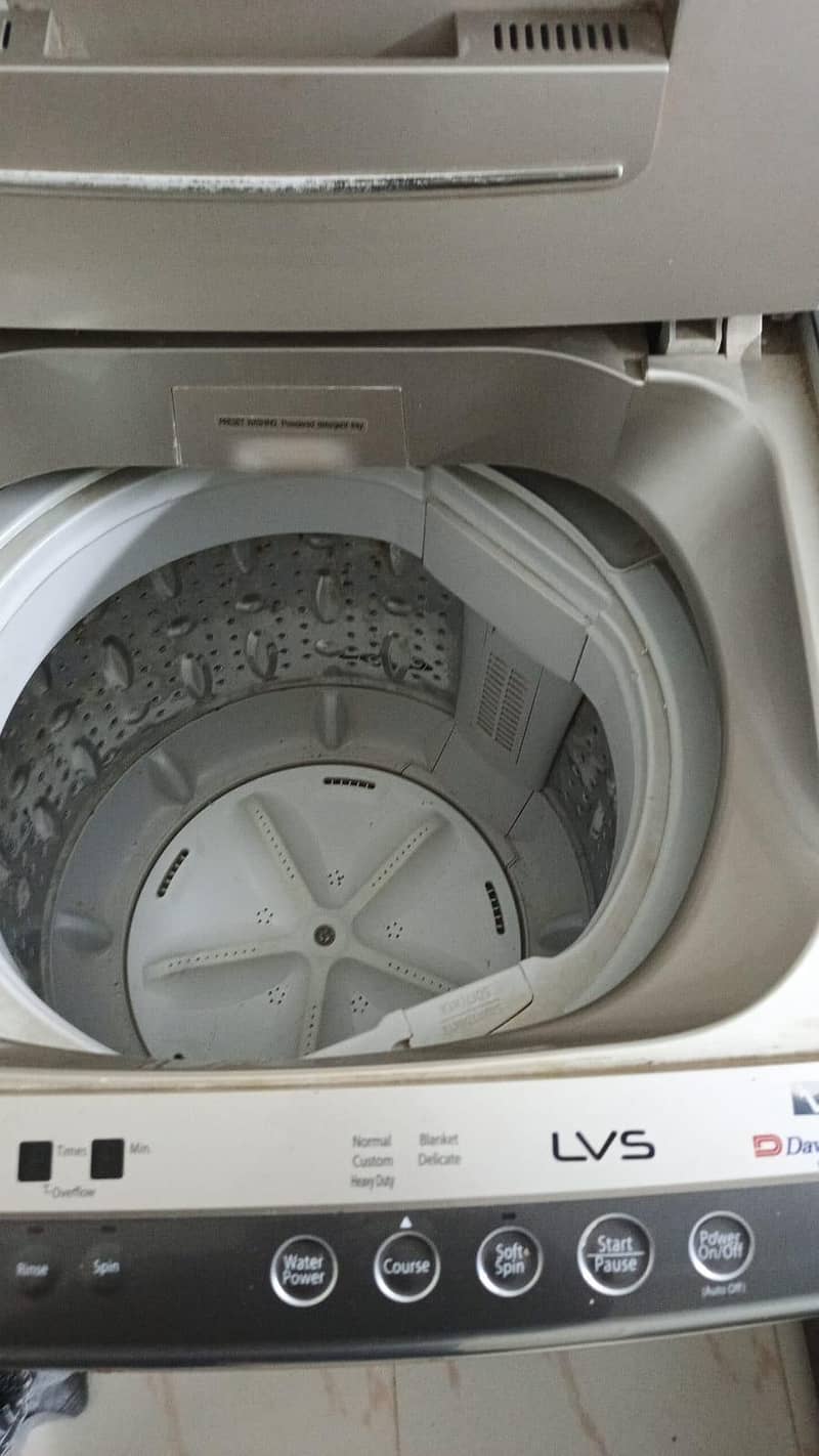 Dawlance Automatic washing machine 1