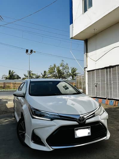 Corolla altis grande 2020