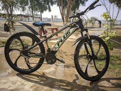 فروخت کے لیے بہترین حالت میں PLUS اسپورٹس سائیکل