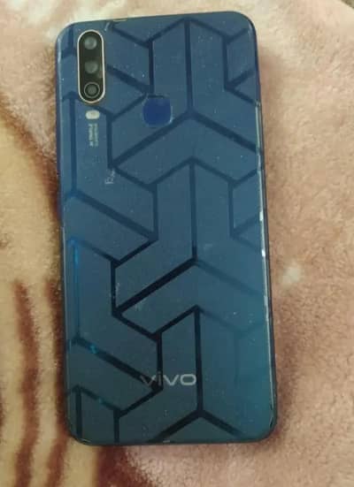 vivo y15 4+64 GB