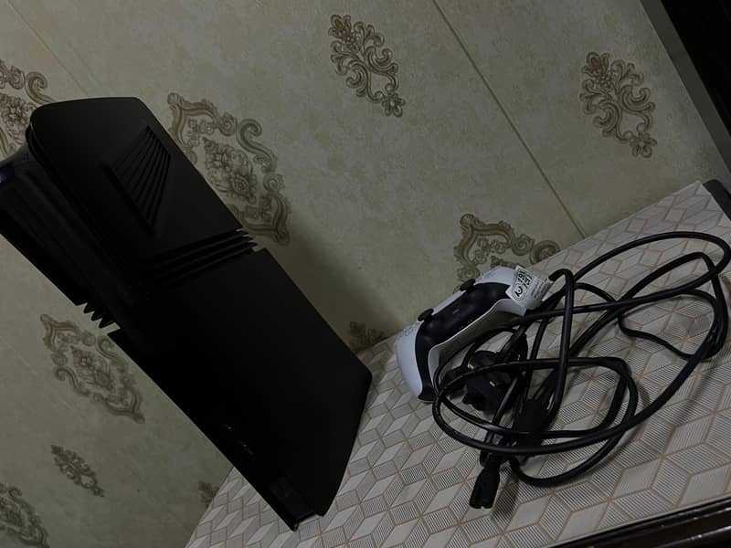 ps5 pro 2tb with original controller 5