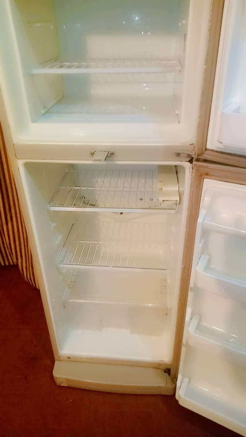 Dawlance fridge 3