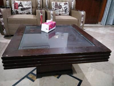 center table with side tables