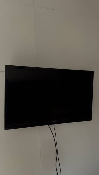 Led Samsung 40” TV 3-D Led