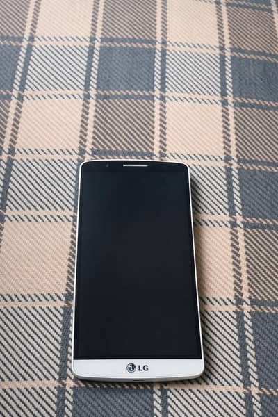 LG G3 Cat 6 Original Phone – Good Condition (Battery Missing)