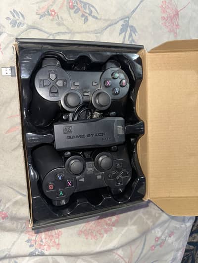 Gaming Console. Gamestick upto 4k games