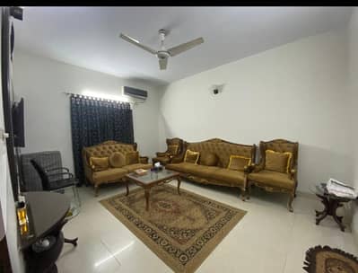 4 bed dd first floor 300 yds portion for rent