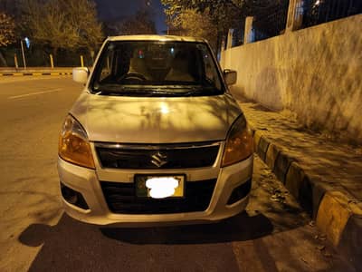 SUZUKI WAGON R 2017 IN LUSH CONDITION