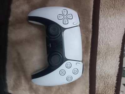 PlayStation 5 controller