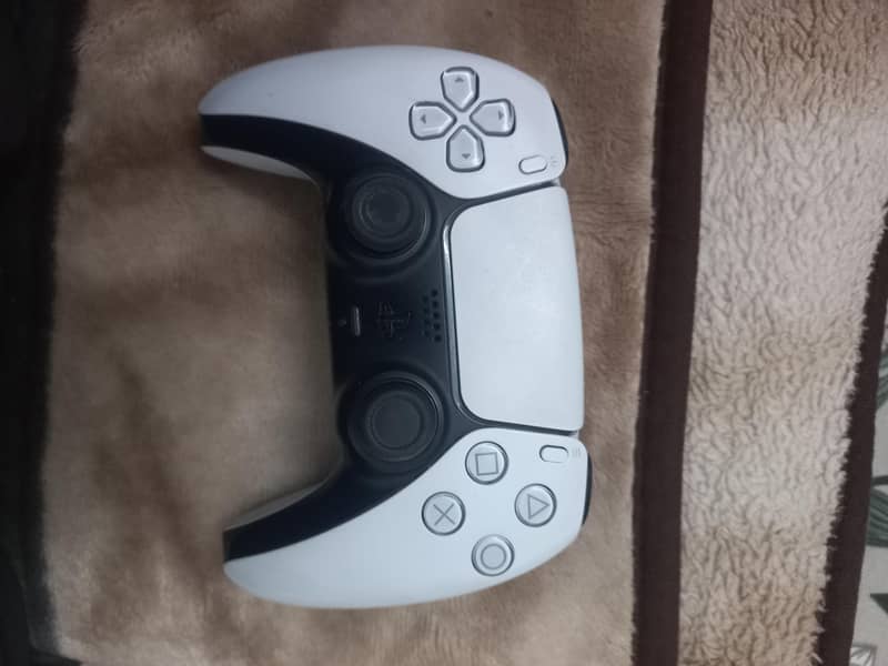 PlayStation 5 controller 0