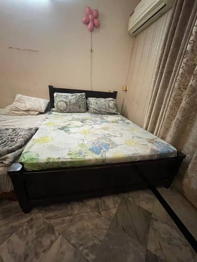 Queen Bed + Single Bed for sale(not mattress included)