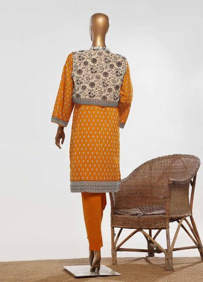 Stiched ladies suits available in all sizes In affordable prices