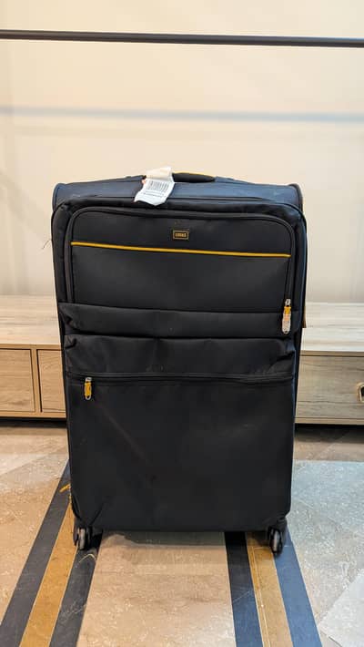 Lucas Hand Carry Bag – Like New (Sirf 1 dafa use)