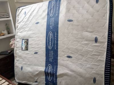 mattress in mint condition
