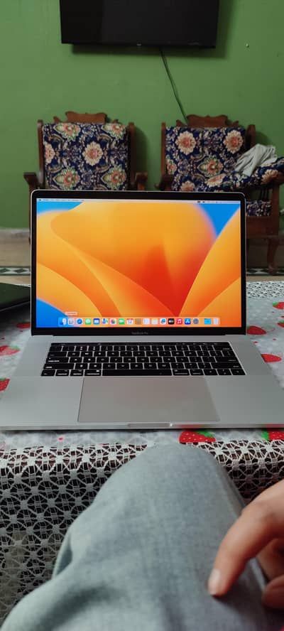 MacBook pro 2017 16GB 512GB