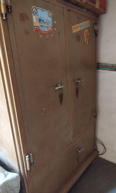 Iron Almari / Wardrobe
