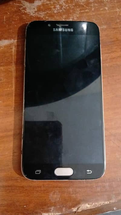 Samsung Galaxy j7 pro  03303575826