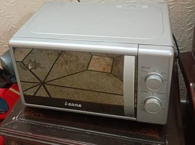 I Zone Microwave Oven