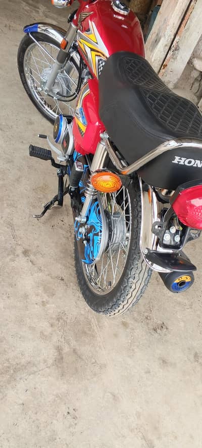 bilkul ok bike hi dimand 240000