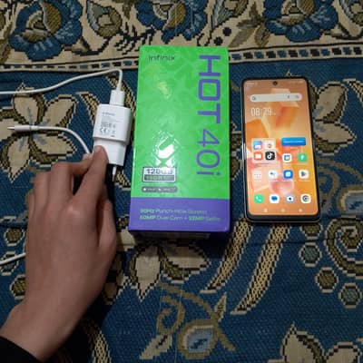 Infinix Hot 40i (8GB/128GB) – Horizon Gold