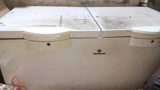 deep freezer dawlance sell only 10/10 condition limited offer