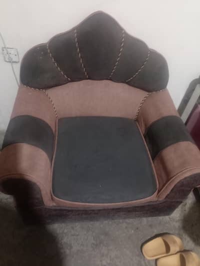 13500.5 seater sofa good condition zero three three zero 5035535 good