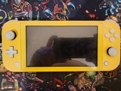 Nintendo Switch Lite yellow, Jailbreak, Urgent Sale