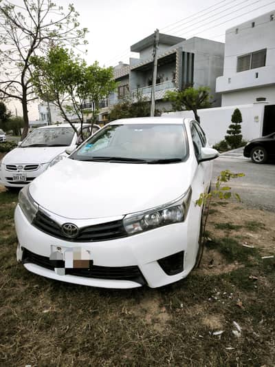 2015 Toyota corolla gli total genuine