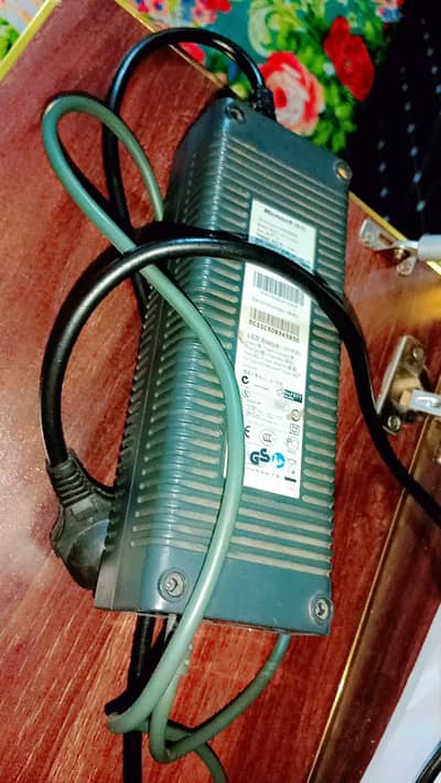  Urgent Sale –  Xbox 360 Slim 