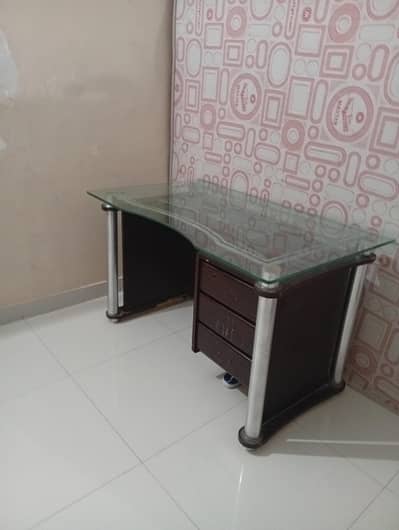 office table or study table