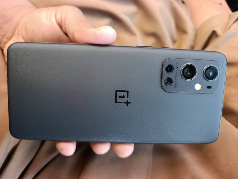 One Plus 9 Pro 0