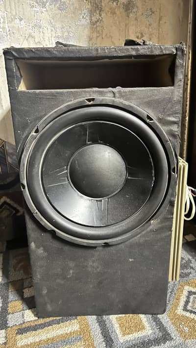 Subwoofer and amplifier