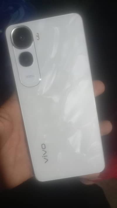 Vivo Y400 8+8. . 256