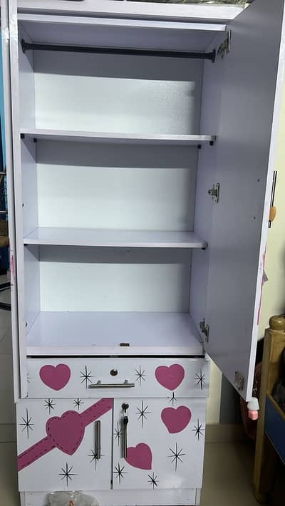 Wardrobe for kids no: 0/3/1/9/6/4/0/8/0/0/4