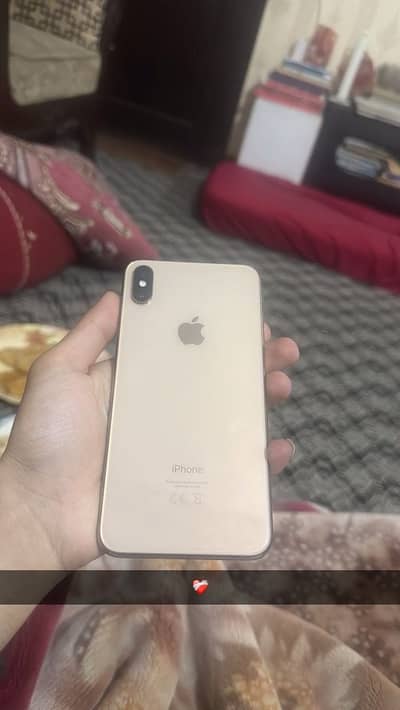 I phone Xsmax pta approved 256 gb with box and cable 10/9