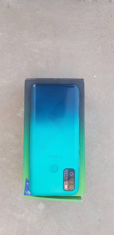 Infinix Hot 9 Play 6000mah Battery 4+64 with box for sale and exchange