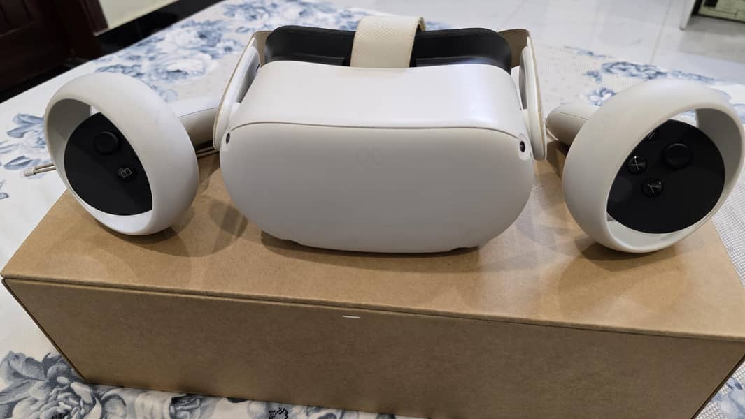 Oculus Quest 2 128GB - 10/10 Condition | No Scratches | Complete Set ...