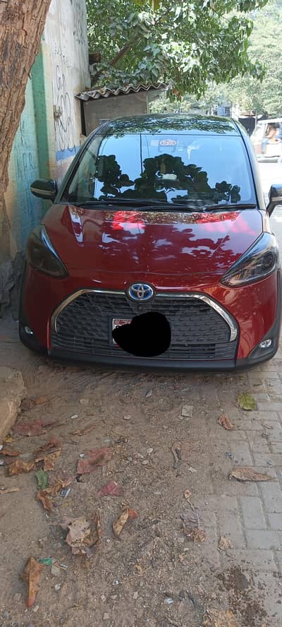 Toyota Sienta G Hybrid