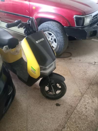 electric scooty